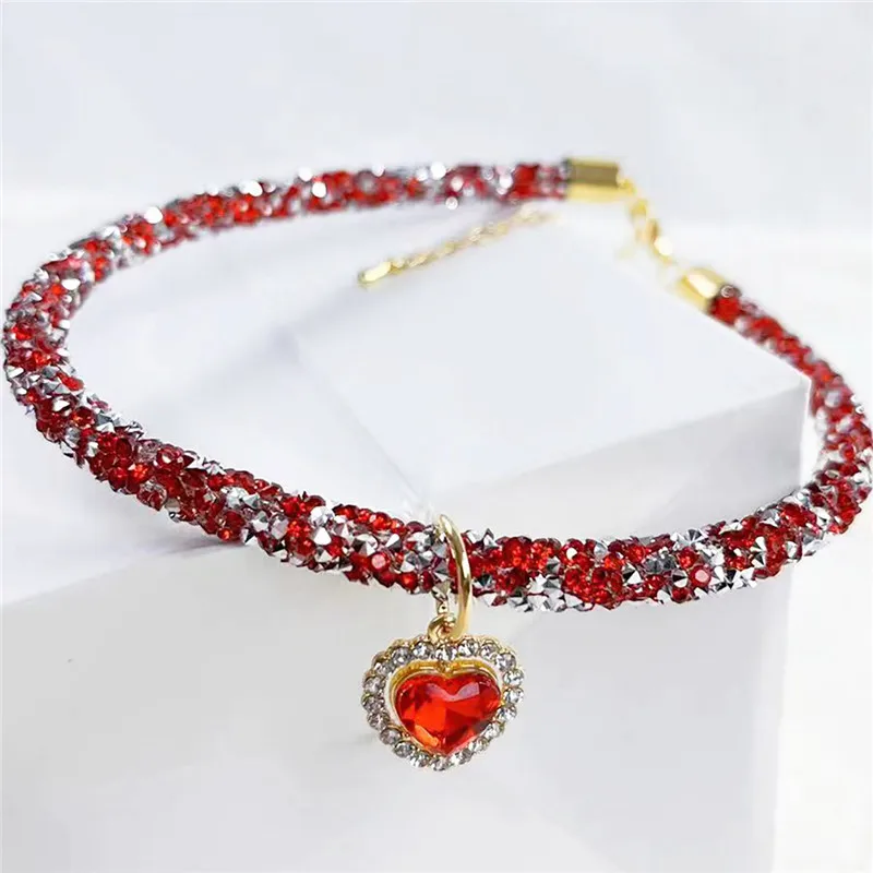 Crystal Heart Pendant Cat Collar