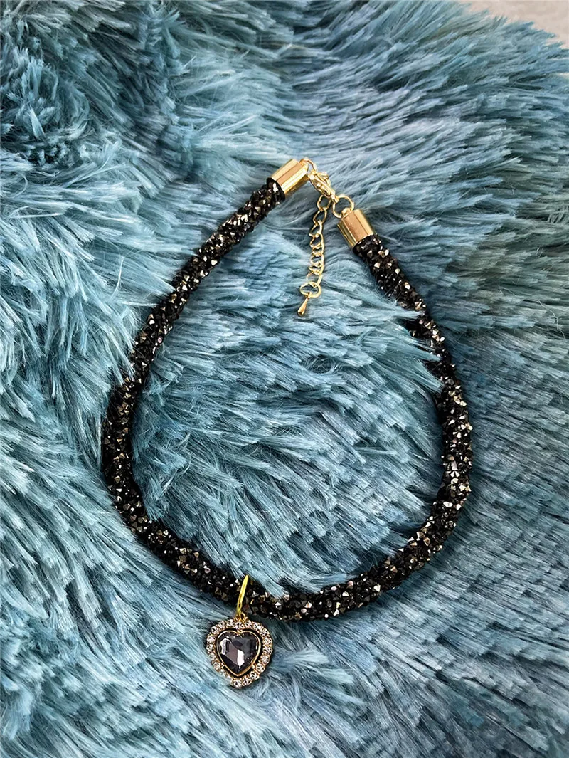 Crystal Heart Pendant Cat Collar