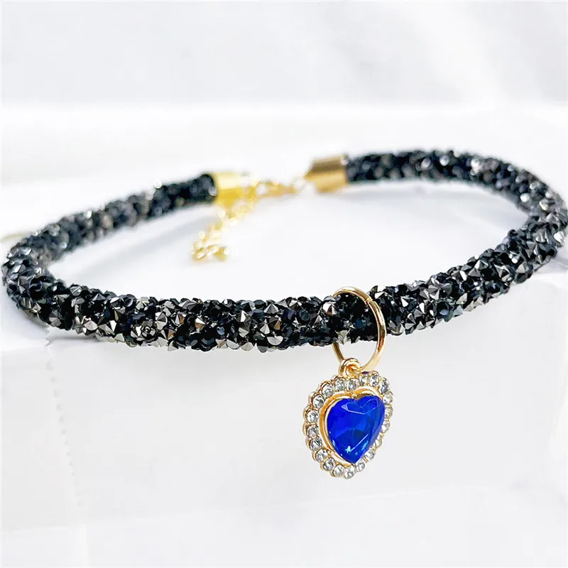 Crystal Heart Pendant Cat Collar