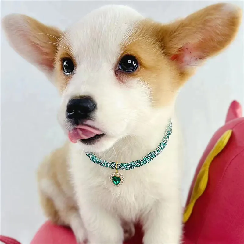 Crystal Heart Pendant Cat Collar